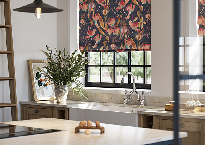 Belle Fuchsia, Indigo - Roman Blind - Image 5